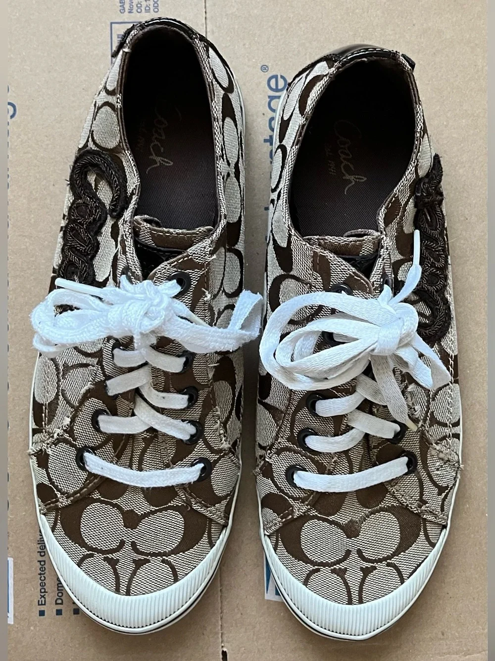 Coach 9B vintage brown signature sneakers